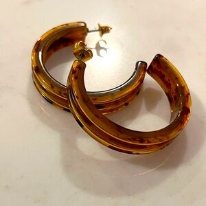 Sezane Alix tortoise hoop earrings